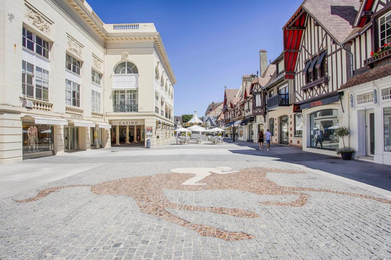 Castel Saint Clair - Trois Pieces - Deauville Centre Zewnętrze zdjęcie